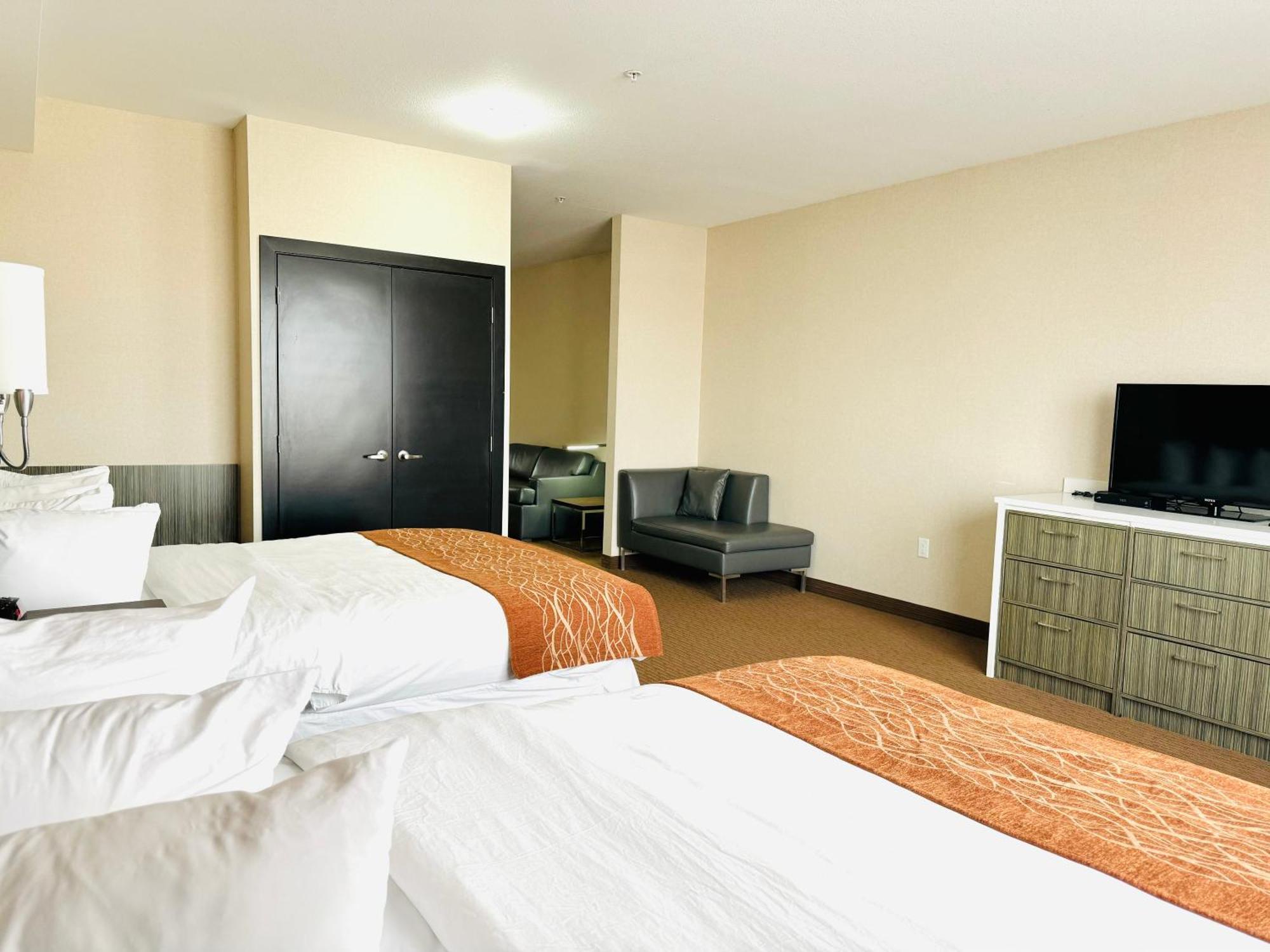 Southfort Inn フォート・サスカチワン 部屋 写真
